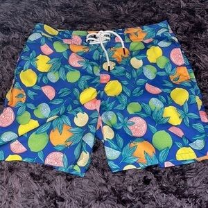 Abercrombie & Fitch men's 7" tropical print Board Shorts size 32